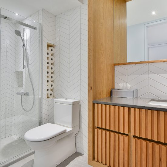 Mobilier bois design pour salle de bain